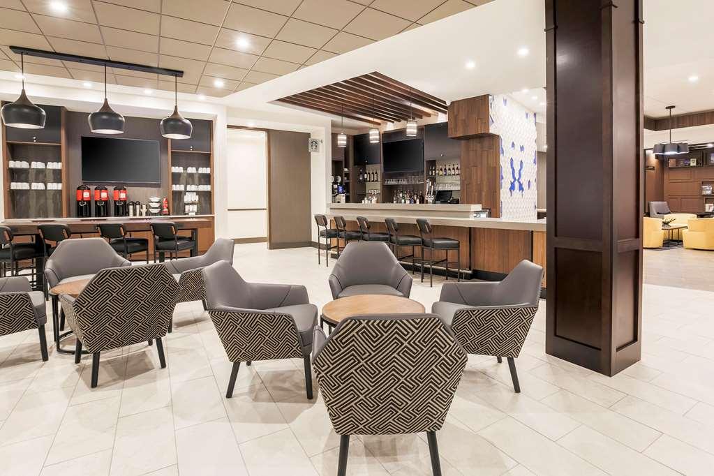 Hyatt Place West 3*